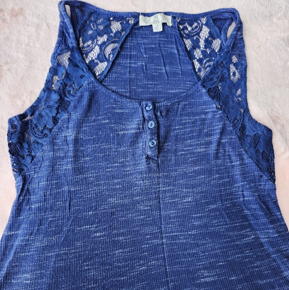 Tank Top Shirt - Picture 1 of 2
